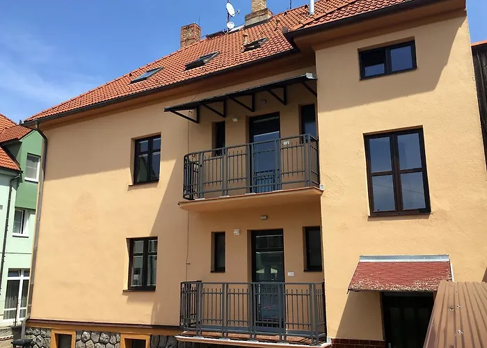 Апартаменты Na Sadech Тршебонь